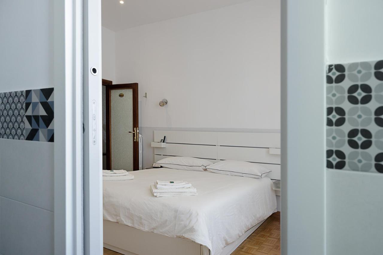 Bed and Breakfast G&G Napoli Экстерьер фото